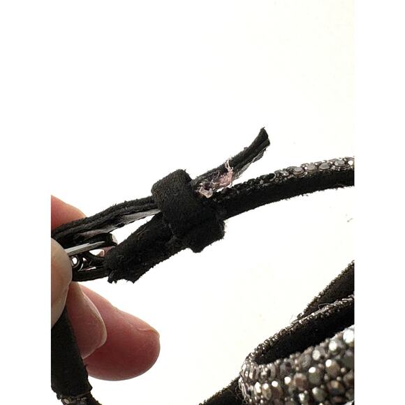 Steve Madden Black Velvet Rhinestone Stilhetto Heels Strappy Glittery Size 7.5 - Picture 7 of 7